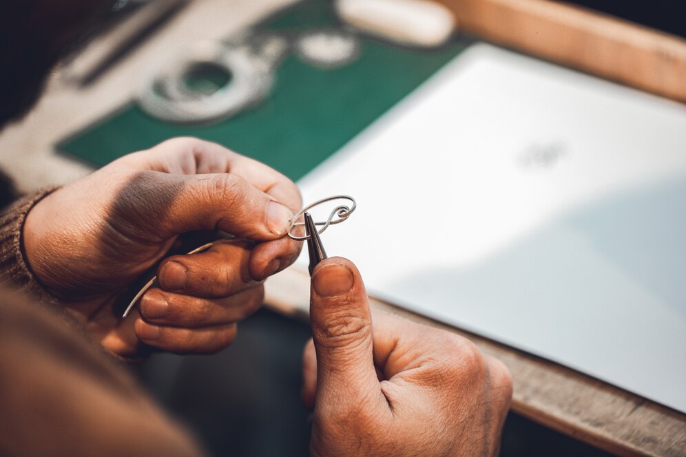 where-to-buy-custom-silver-jewelry